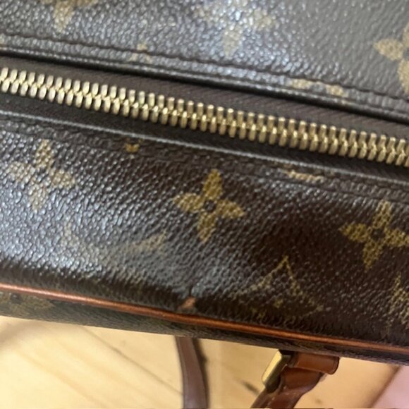 Authentic Louis Vuitton Monogram Cite GM Shoulder Bag M51181 - Picture 6 of 8